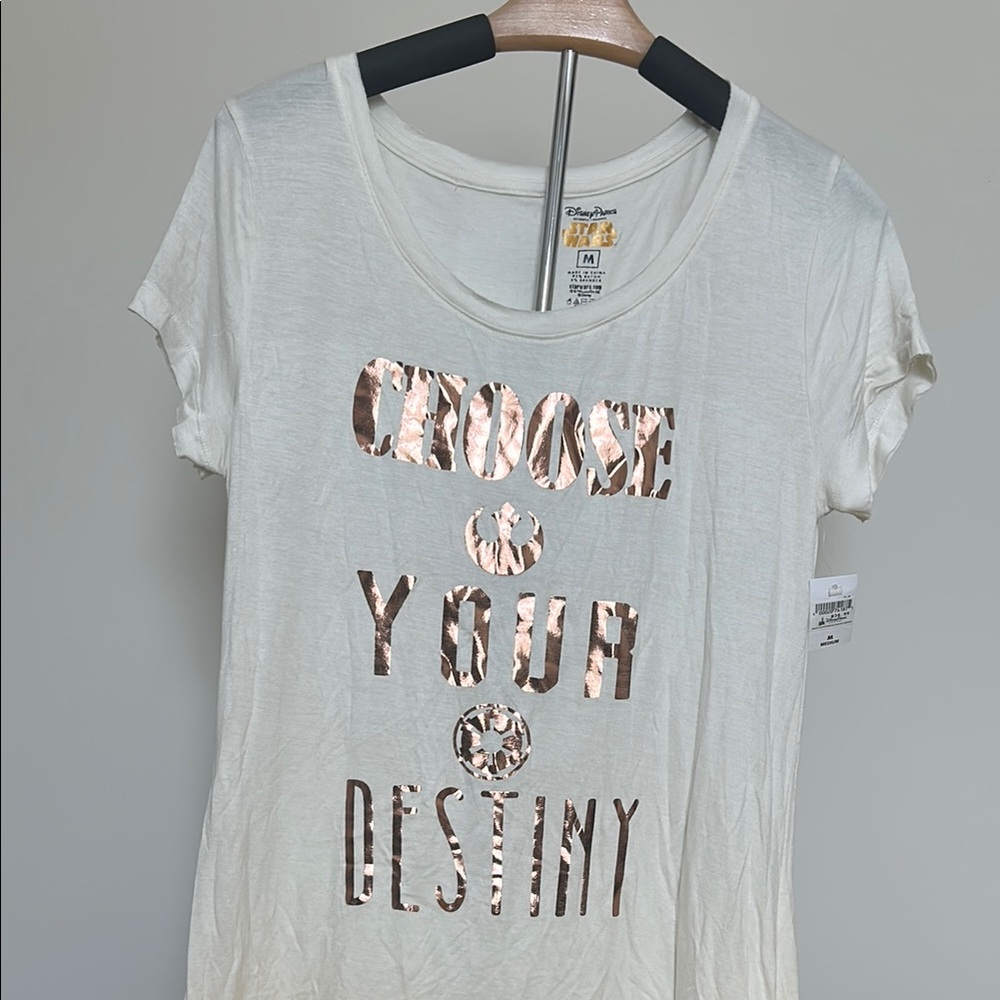 Disney Star Wars Cream and Gold Graphic Tee sz M
